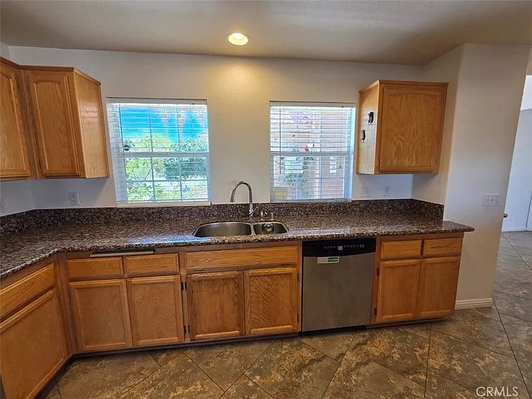 57215 Aranza Ct — Photo 12