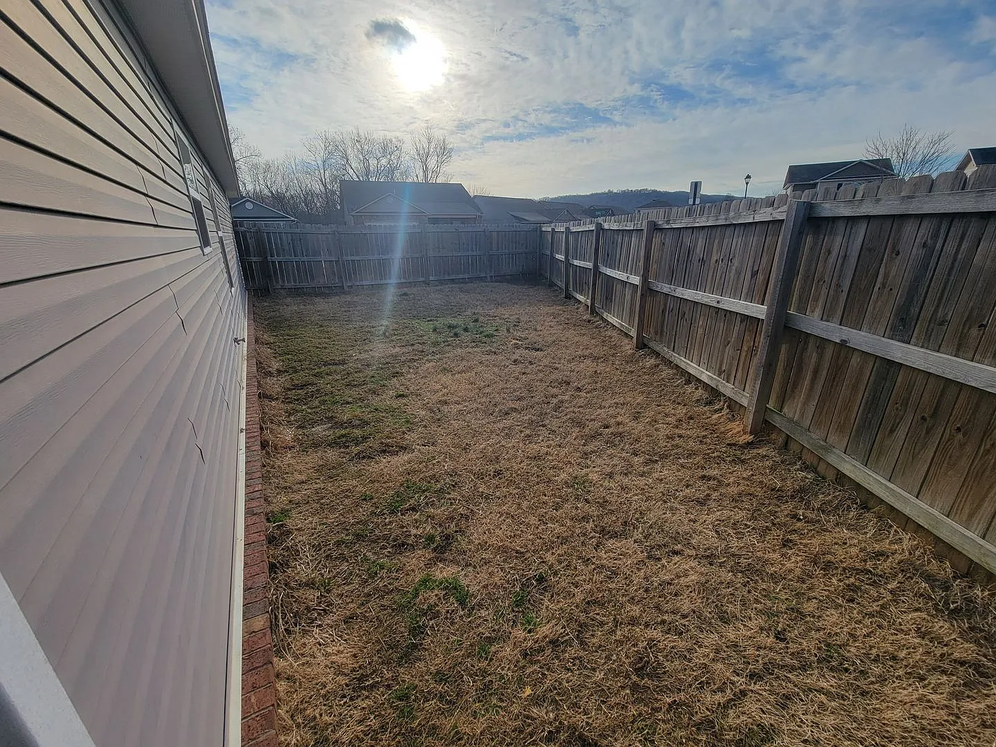 Nice 3 bedroom 2 bath home — Photo 2