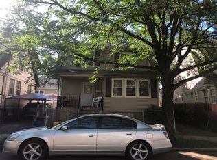 138 Pine Grove Ter, Newark, NJ 07106