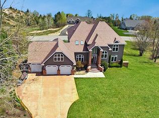 14829 Mallard Dr, Traverse City, MI 49686
