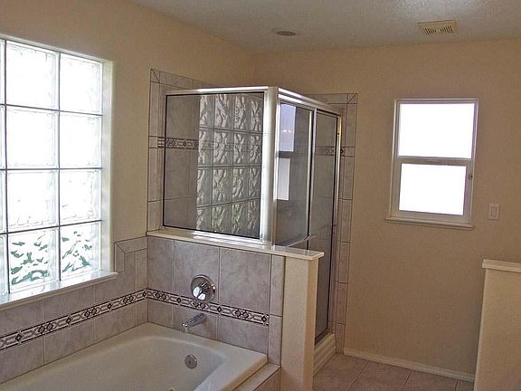 master shower & tub