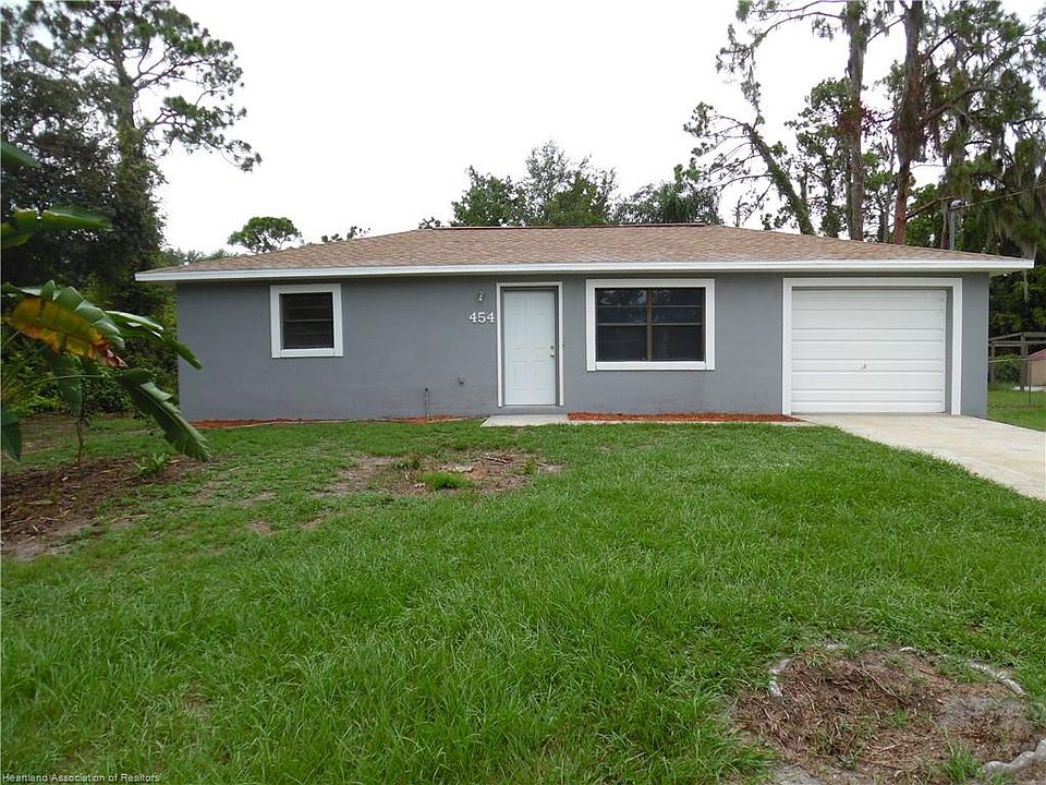 1st image of 454 Bottlebrush Ave