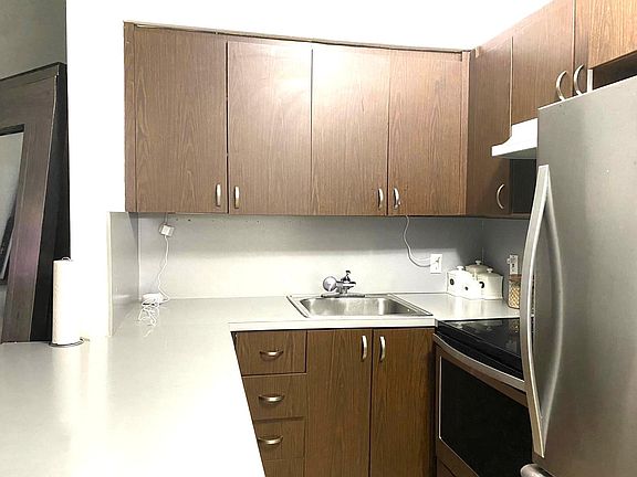3rd image of 541 NE 62nd St APT 2