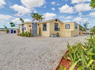 2662 Coco Plum Dr, Matlacha, FL 33993