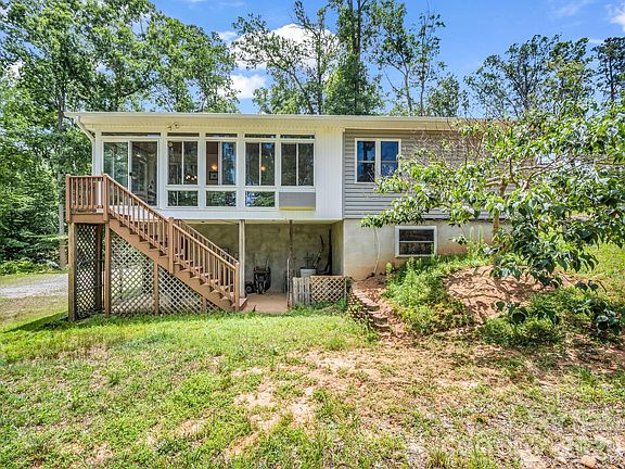 5th image of 1943 Landrum Rd