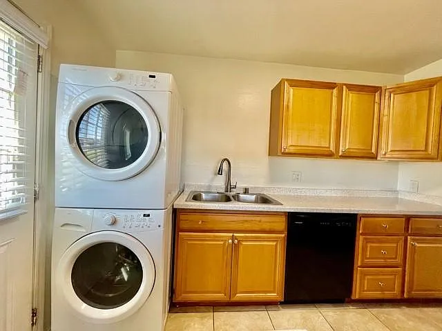 2964 Peppertree Ln — Photo 9
