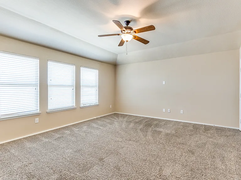 520 Pollyann Trl — Photo 22