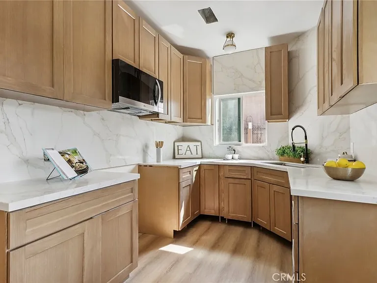 1226 W Vernon Ave #1226 — Photo 7