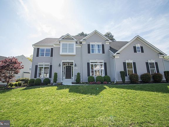 2nd image of 23275 Jenifer Ct
