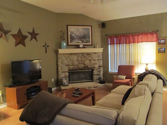 2nd image of 123 Foust Dr