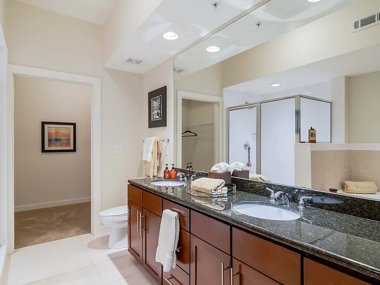 Peachtree Dunwoody Place — Photo 6