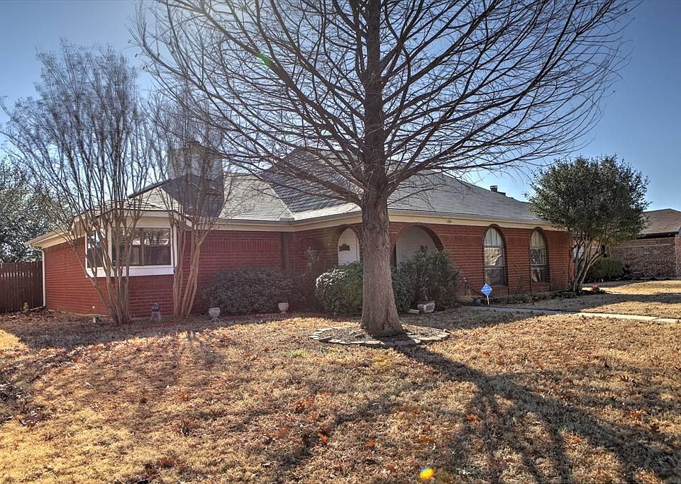 1st image of 1530 Autumn Breeze Ln