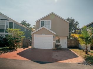 5884 Dewberry Way, West Palm Beach, FL 33415