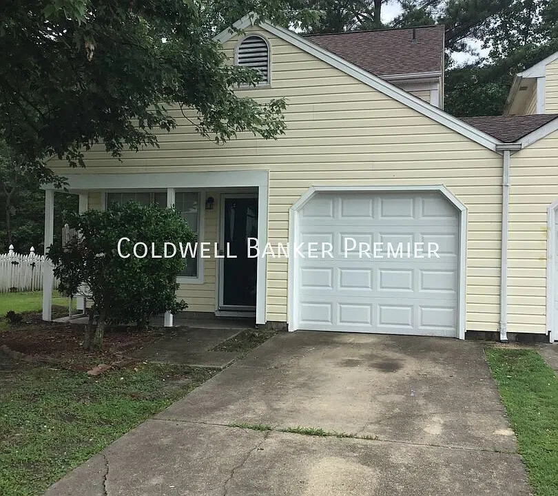 406 Cobblewood Arch