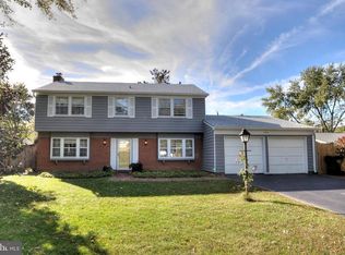 4412 Manor Hall Ln, Fairfax, VA 22033