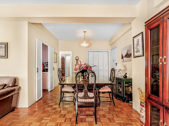 3rd image of 6910 108th St APT 3G