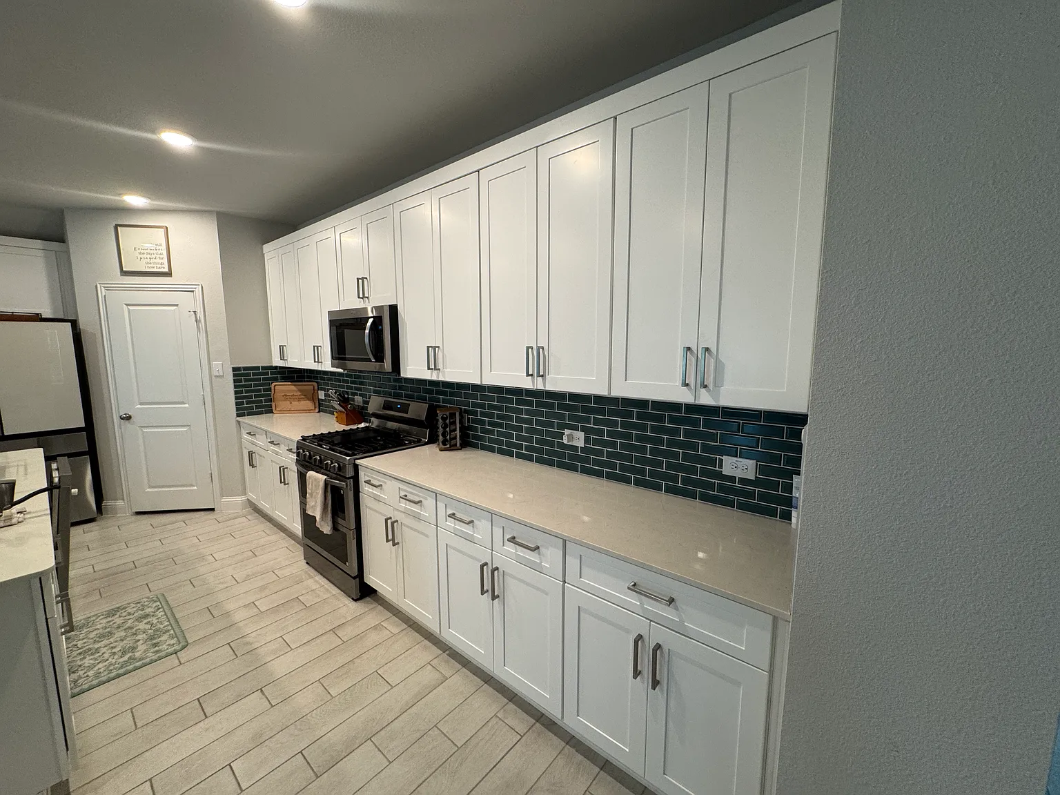 4 bed, 2.5 bath, 2157 sqft, $2,950 — Photo 2