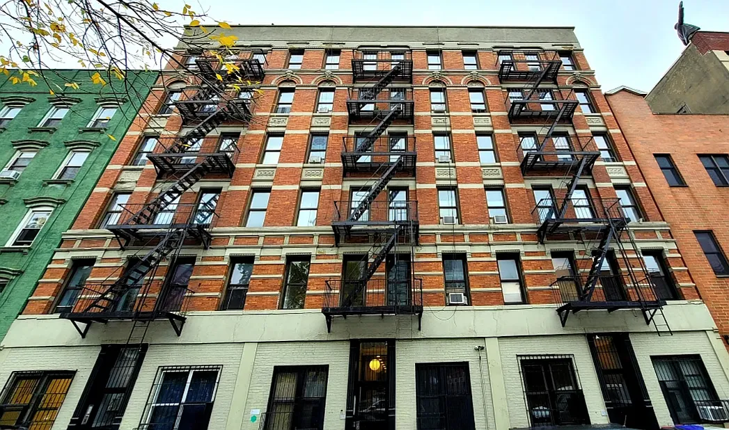 184 Norfolk St — Photo 2