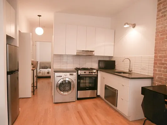 Rented by Bold New York | media 11