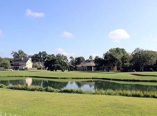 5459 Woodbury St, Weston Lakes, TX 77441