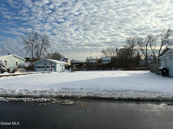 20 Elizabeth Street, Whitehall, NY 12887