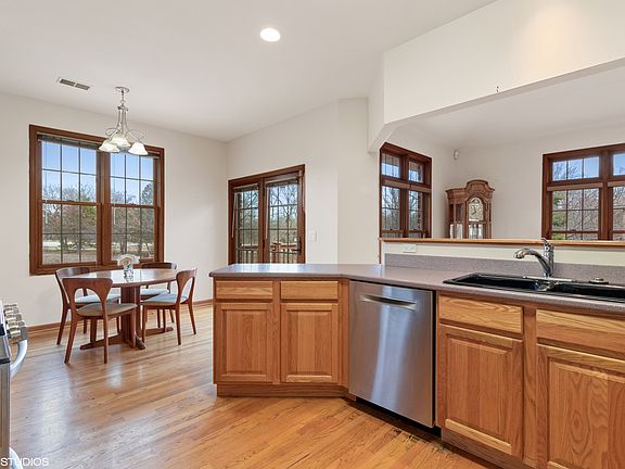 4th image of 6136 Princeton Ln #6136