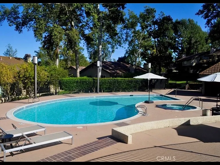 46 Meadowlark Ln — Photo 24
