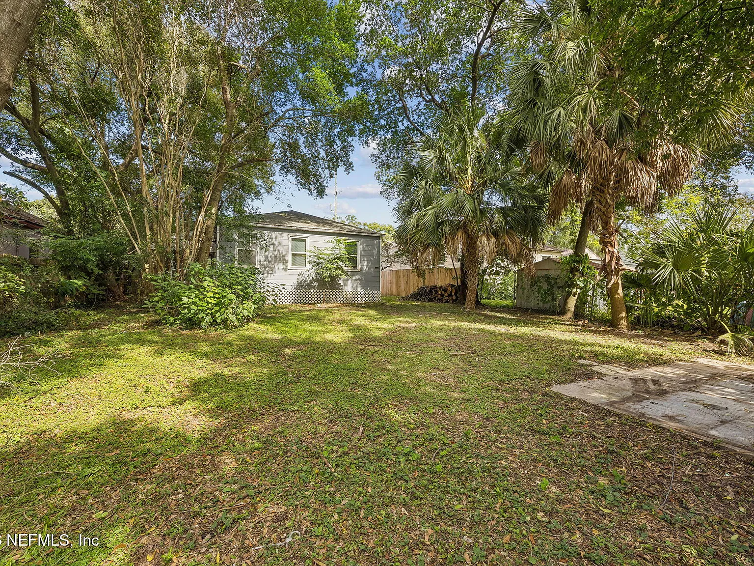 3 bed, 1.0 bath, 884 sqft, $1,375 — Photo 4