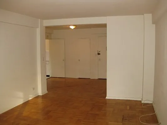 Rented by Classic Marketing- 530 Park1 | media 2