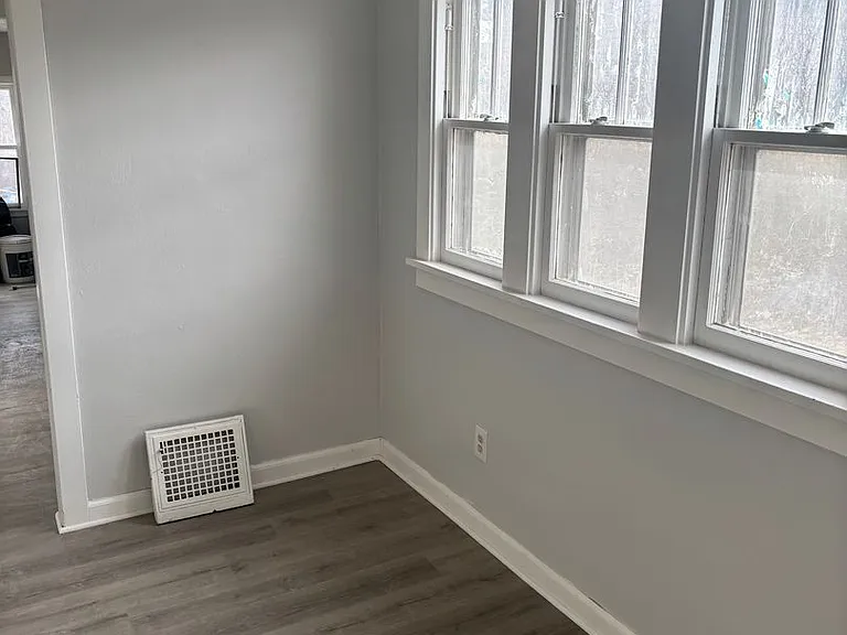 624 N Lewis Ave — Photo 20