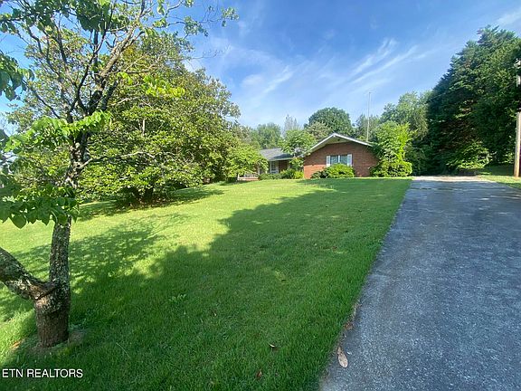 3rd image of 10205 El Pinar Dr