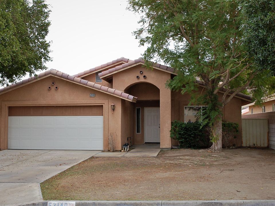 1st image of 53140 Avenida Martinez