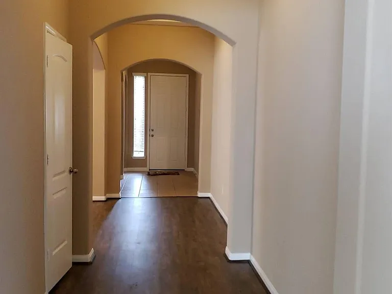 26707 Gladestone Ridge Ct — Photo 2