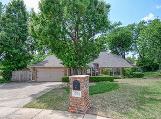 1704 Windham Ct, Norman, OK 73071