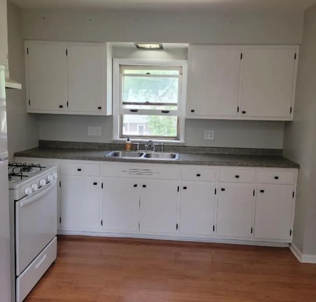 3 bed, 1.5 bath, $1,850 — Photo 3