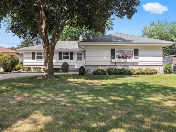 5656 South Honey Creek DRIVE, Milwaukee, WI 53221
