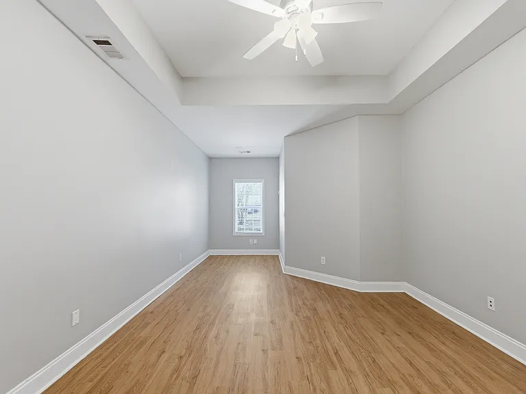 259 Derby Ct — Photo 15