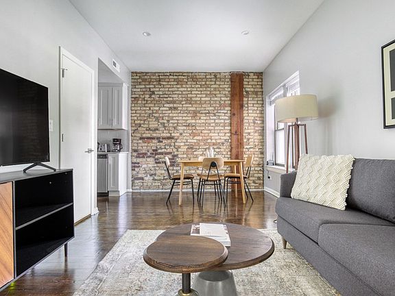 4th image of 841 W Barry Ave #837-1B