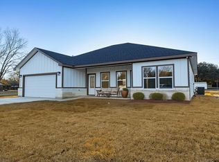 20733 Emerald St, Prairie View, TX 77484