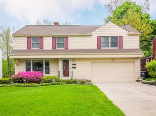 1145 Croyden Rd, Lyndhurst, OH 44124