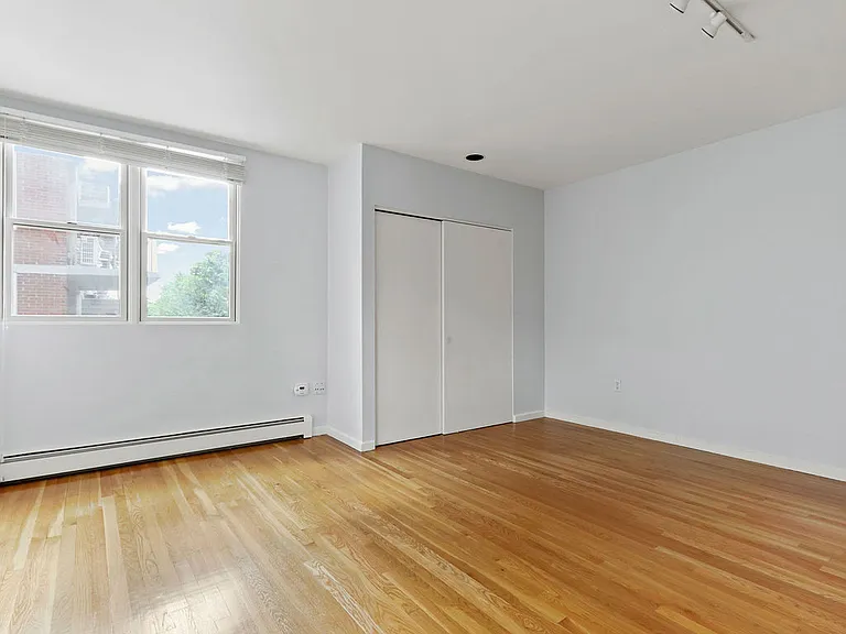 336 Harvard St #E — Photo 18