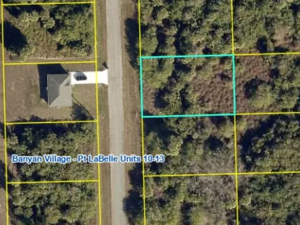 190 Carousel Ave, Labelle, FL 33935