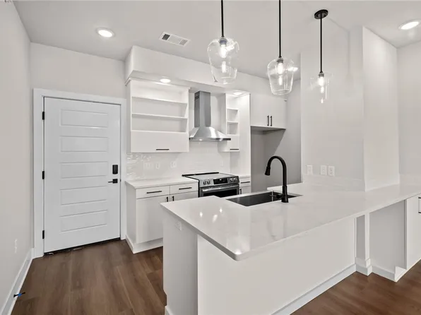 3329 SE Mp Pkwy #303, Bentonville, AR 72712