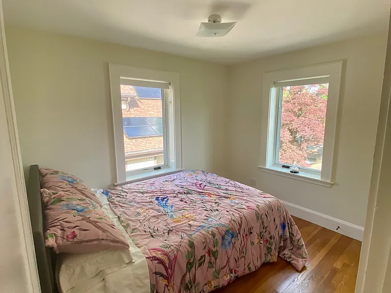 134 Claflin St — Photo 9