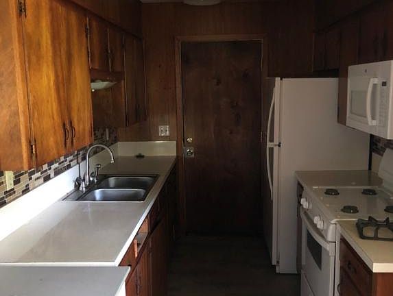 105 Hardeman 3