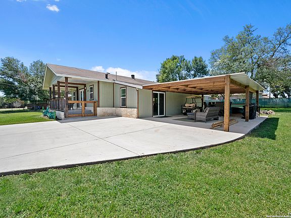 4th image of 1807 GREEN HILL DR