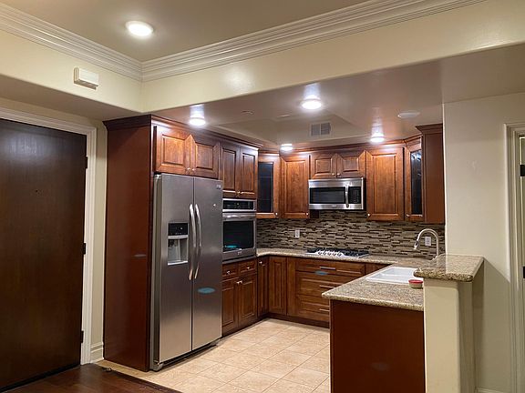 2nd image of 11100 Riverside Dr Unit 206