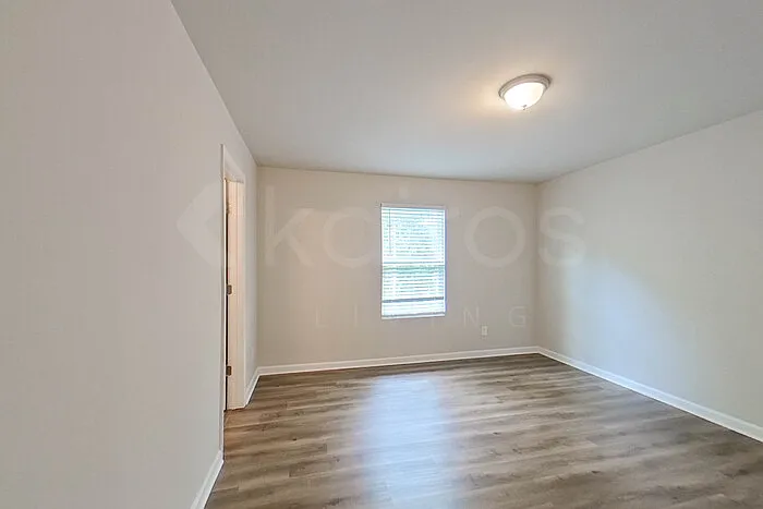 216 York Ln — Photo 14