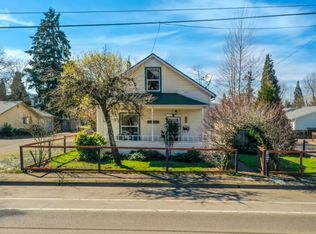 827 S 6th St, Cottage Grove, OR 97424