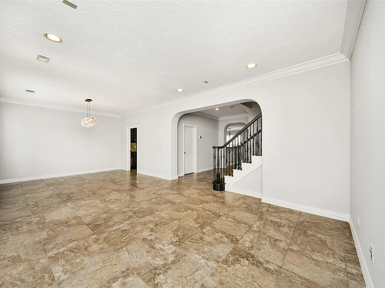 2046 Palm Forest Ln — Photo 6